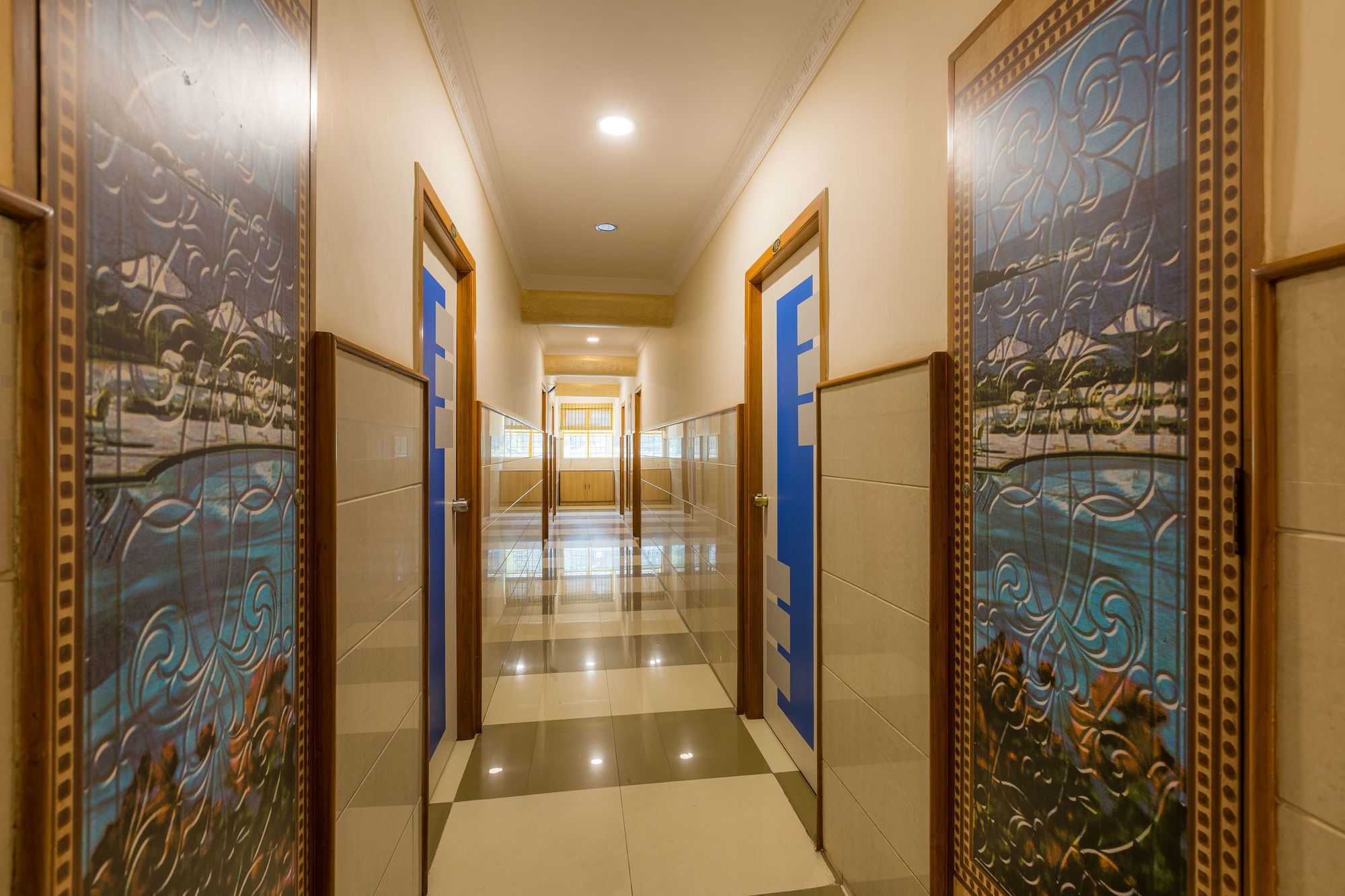 Oyo 9633 Hotel Srinidhi Residency Бангалор Экстерьер фото