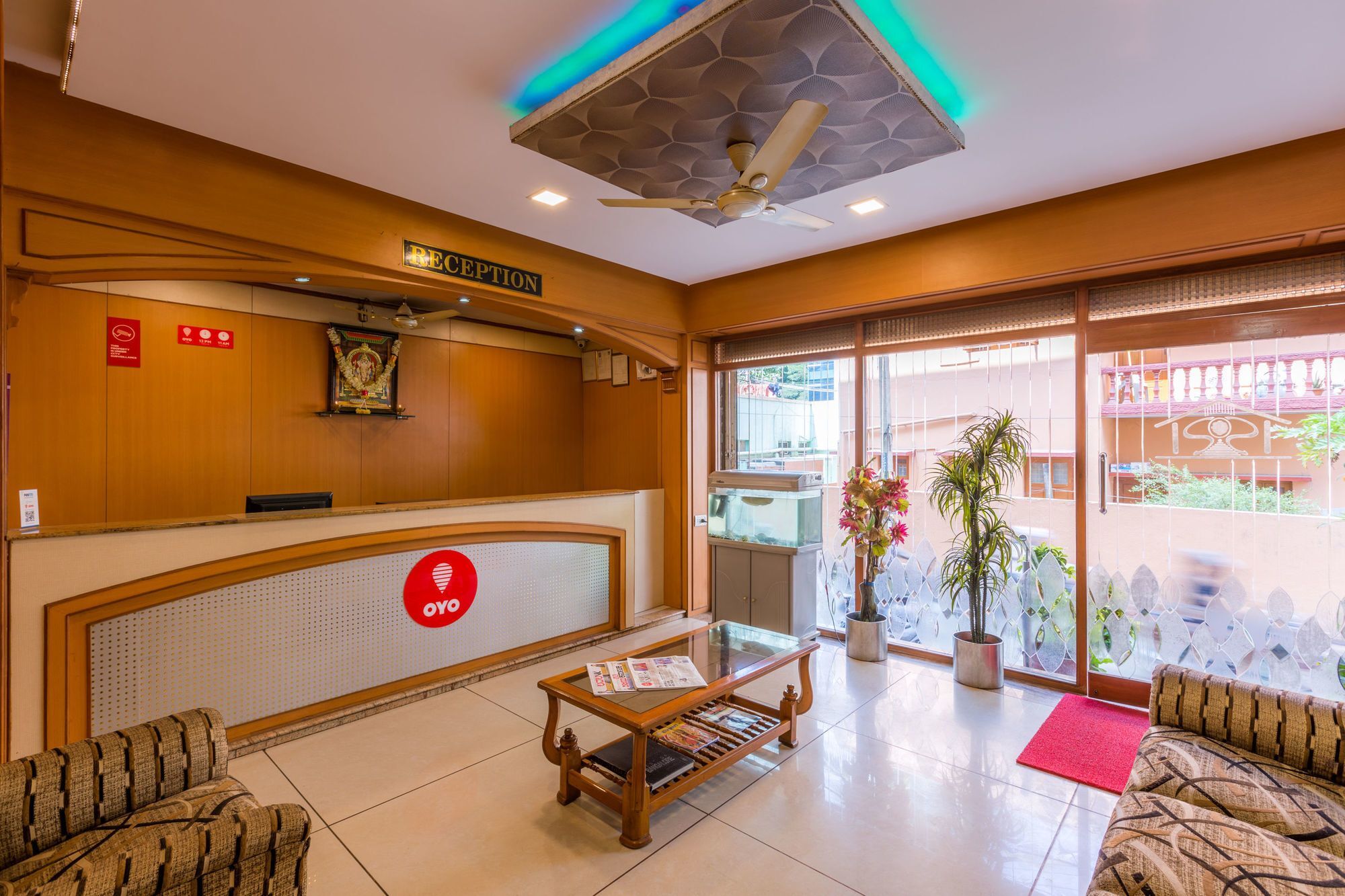Oyo 9633 Hotel Srinidhi Residency Бангалор Экстерьер фото